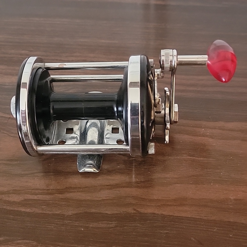 Penn Reel - Picture 2 of 13